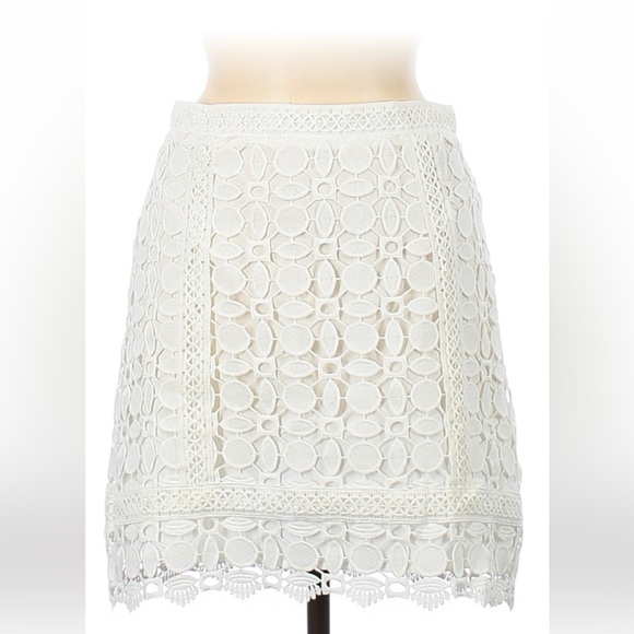 TopShop Lace Pattern Skirt - Picture 1 of 6